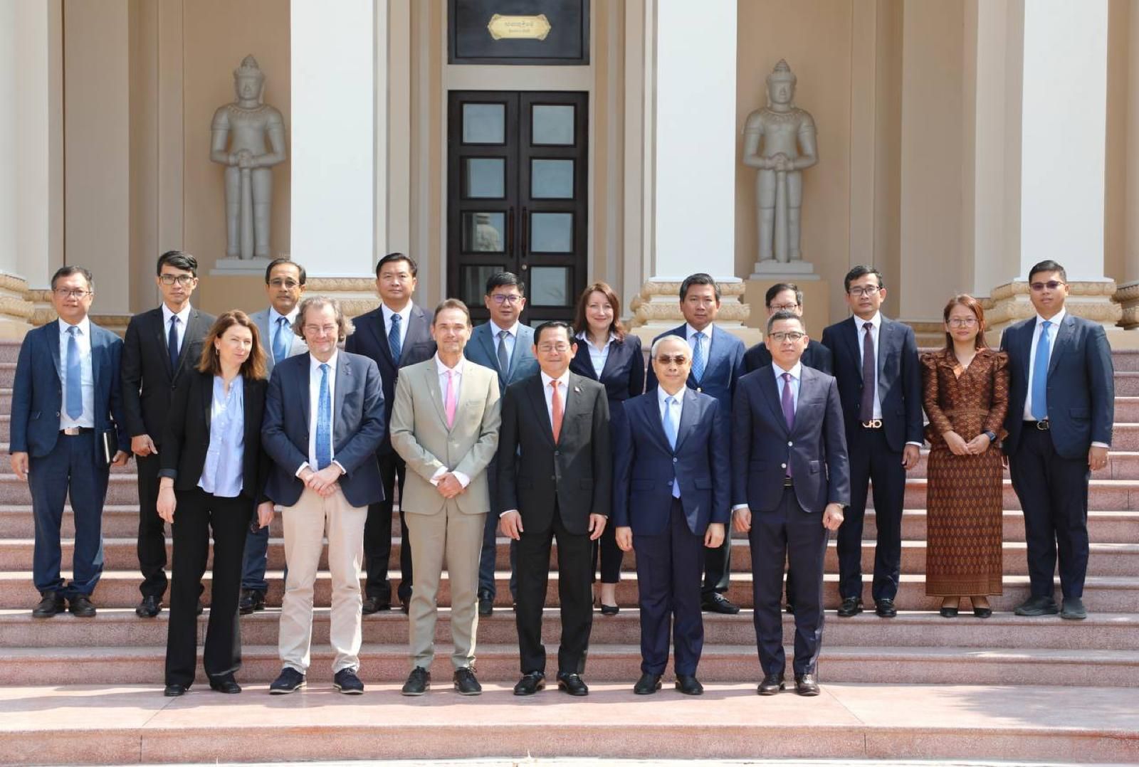 Photo partenariat délégation Cambodge 3