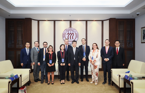 Le doyen Olivier Gout représente la Faculté de droit à Pékin pour les 75 ans de la Renmin Law School