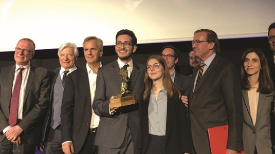 Vainqueurs du concours d'éloquence de l'ADELY et le jury